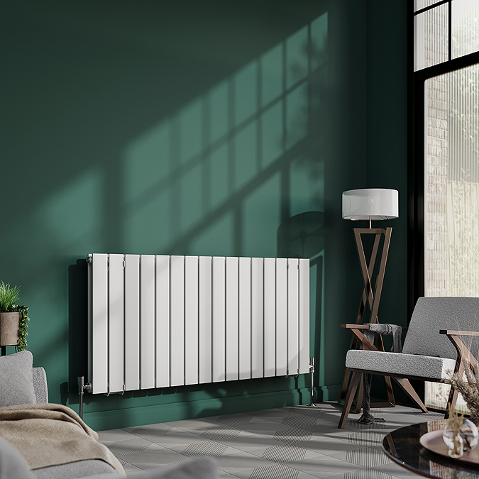Дизайнерский горизонтальный радиатор FLAT 600
